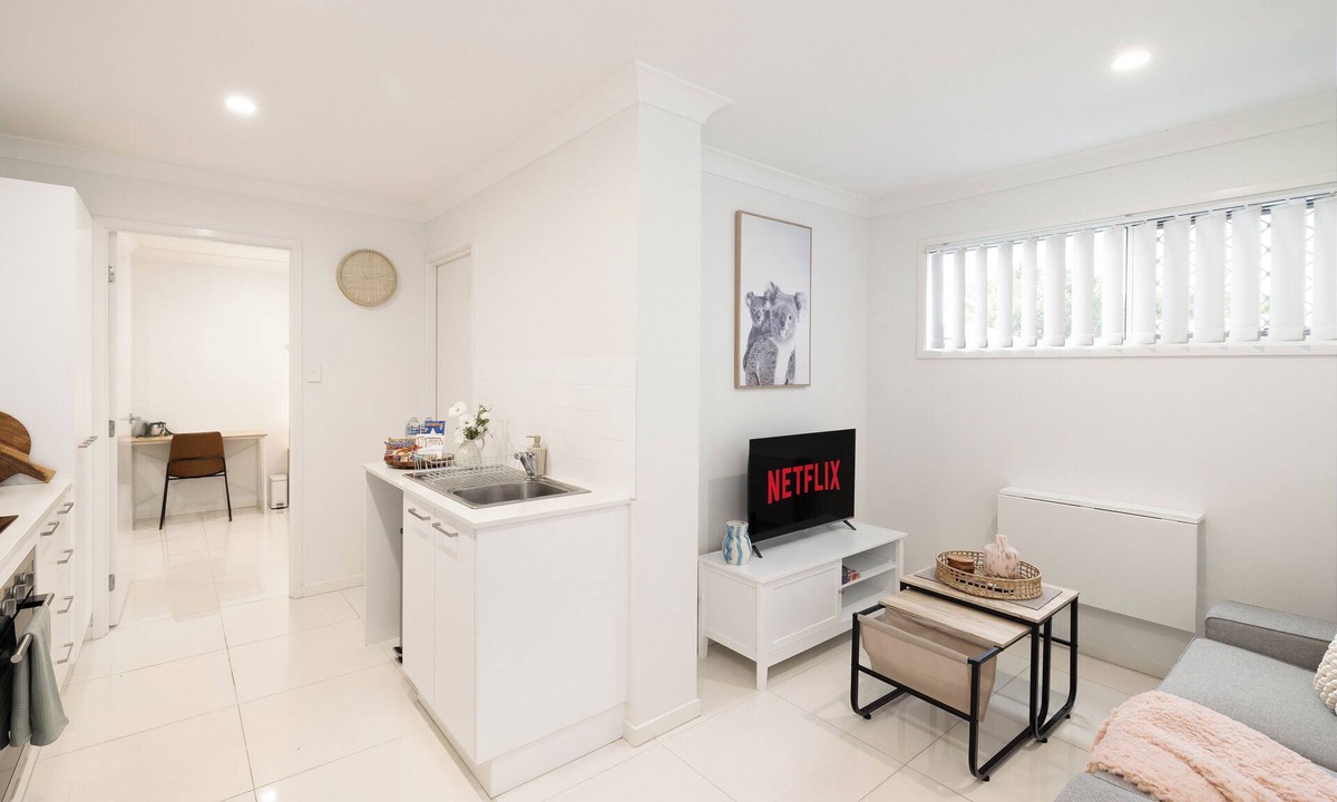Rocklea Apartment | 1 Bdr Apt! GST Credits! Kitchen! Parking! 235AF1
