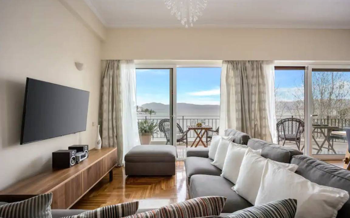 Chalcis Apartment | 105 m² Apartment ∙ 2 bedrooms ∙ 5 guests