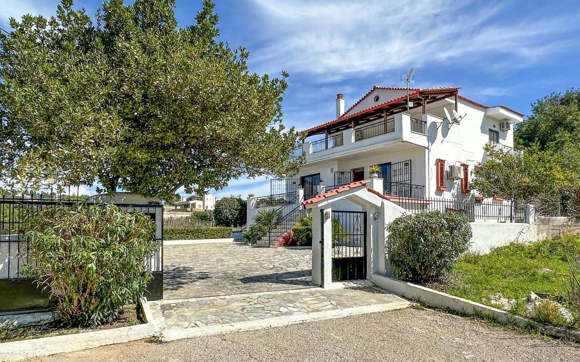 Theologos House | 106 m² House ∙ 3 bedrooms ∙ 6 guests