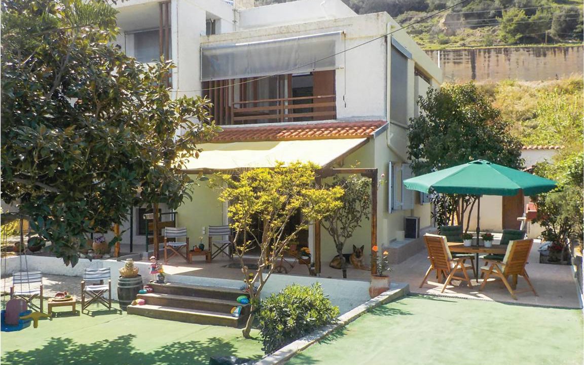 Egira House | 110 m² House ∙ 3 bedrooms ∙ 9 guests