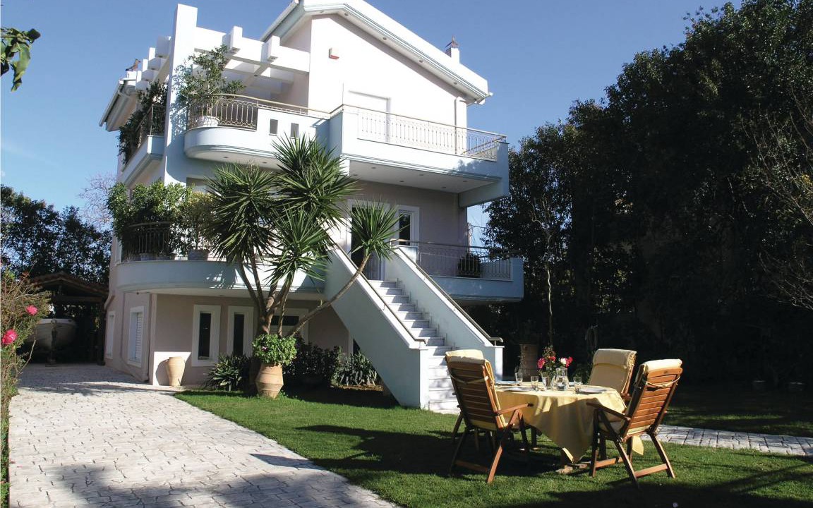 Aigialeia House | 130 m² House ∙ 4 bedrooms ∙ 8 guests