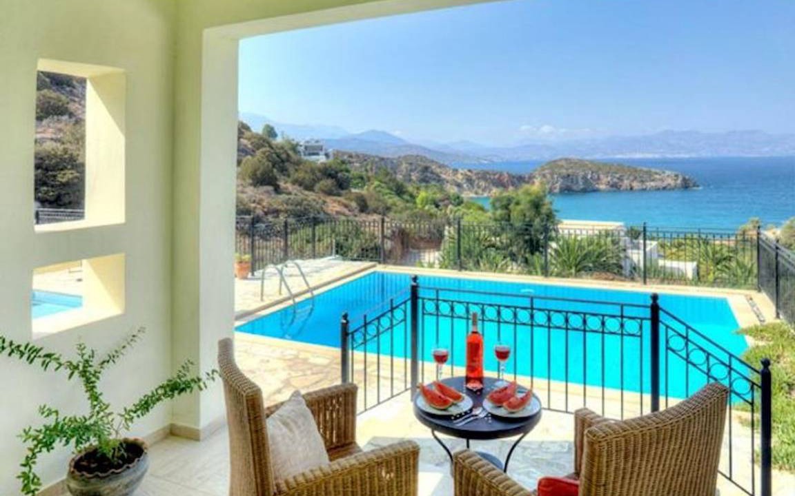Istron Villa | 140 m² Villa ∙ 2 bedrooms ∙ 5 guests