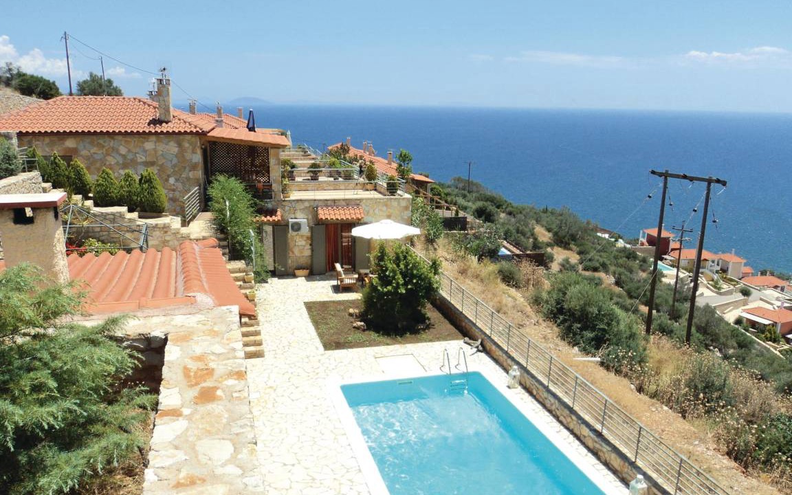 Lerna House | 150 m² Maisonette ∙ 4 bedrooms ∙ 9 guests