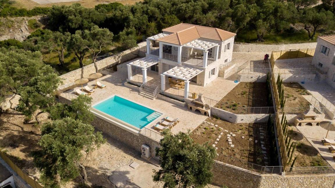 Paxos Villa | 160 m² Villa ∙ 4 bedrooms ∙ 8 guests