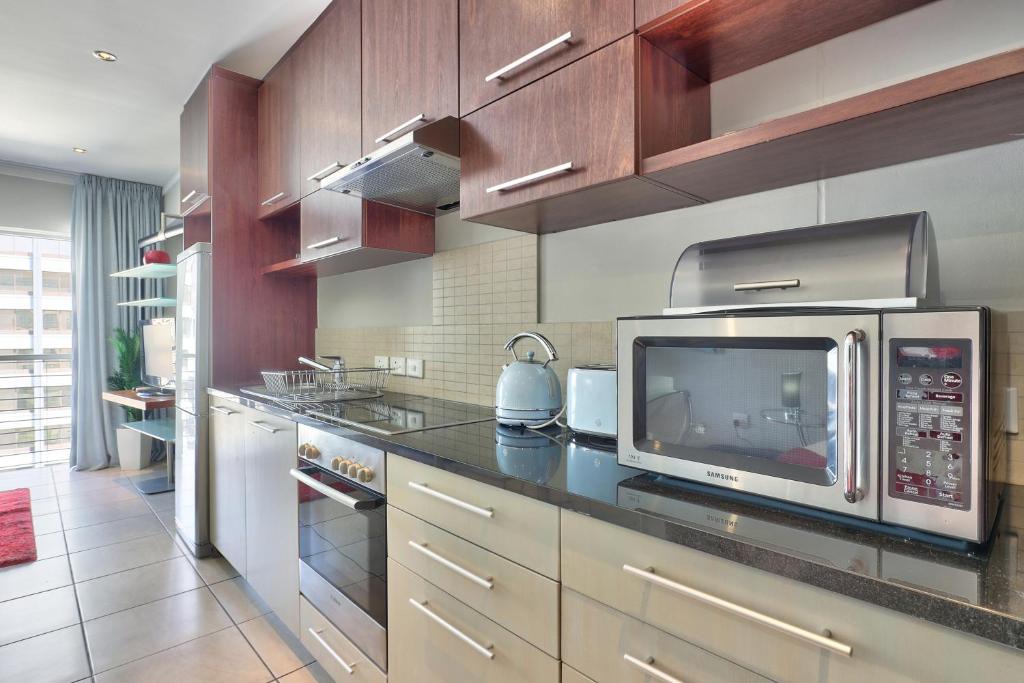 Cape Town City Centre Apartment | 160A Icon