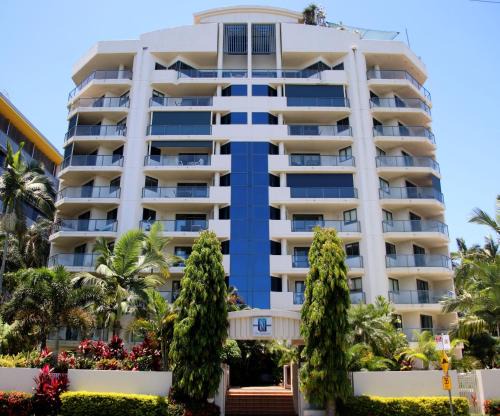 The Esplanade | Cairns North