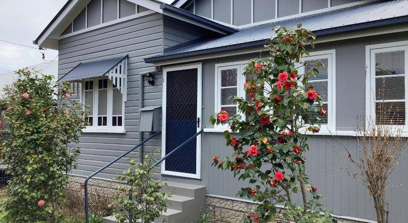 Stanthorpe House | 200 m² House ∙ 4 bedrooms ∙ 8 guests