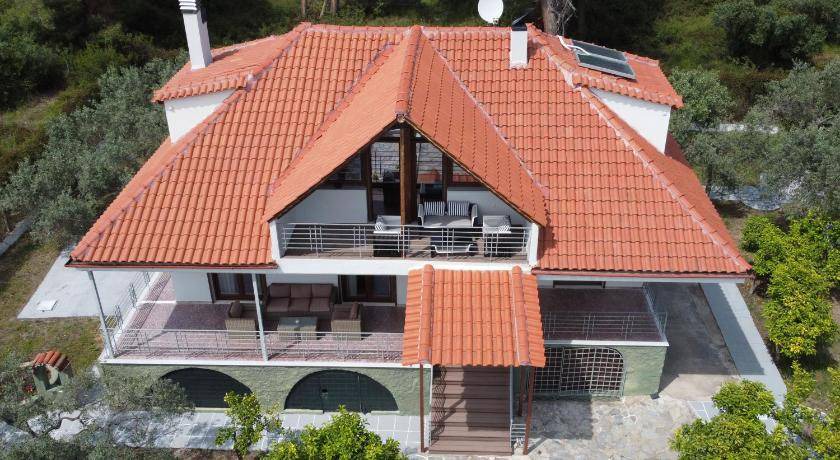Komnina Villa | 250 m² Villa ∙ 5 bedrooms ∙ 11 guests