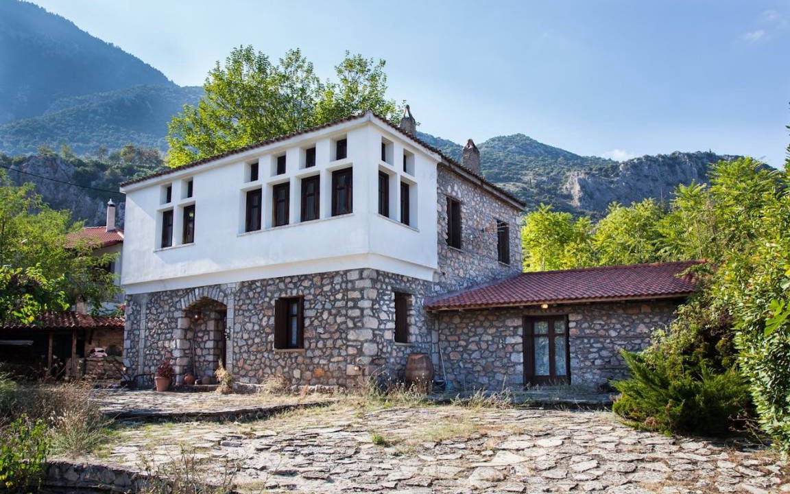 Lilaia House | 260 m² House ∙ 5 bedrooms ∙ 10 guests