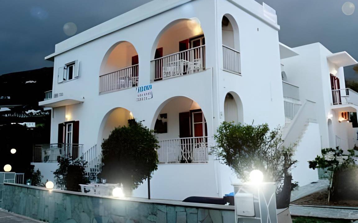 Paros Apartment | 27 m² Apartment ∙ 5 guests