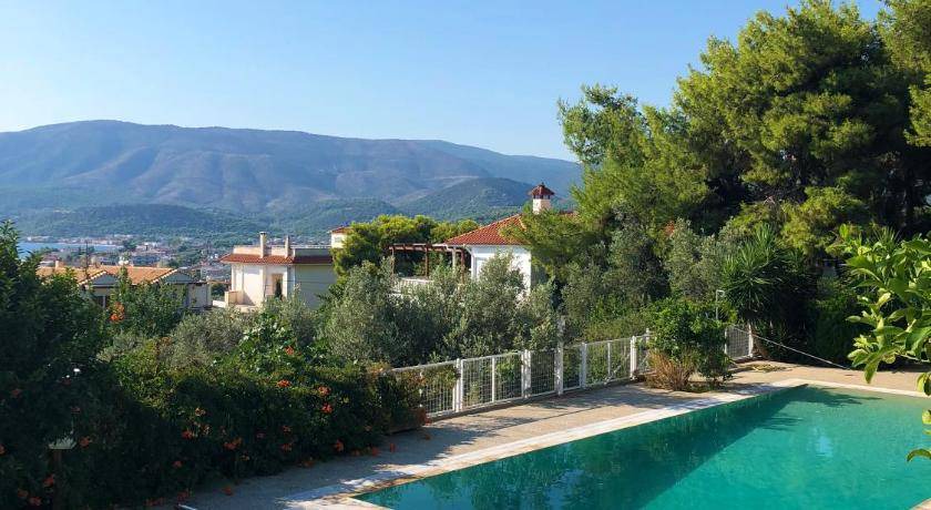Loutra Oraias Elenis House | 280 m² House ∙ 5 bedrooms ∙ 12 guests