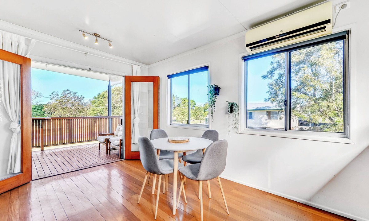 Archerfield House | 3 Bedroom Home with Park Views 15 Min to City