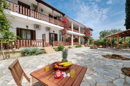 Koropi Apartment | 32 m² Apartment ∙ 3 guests