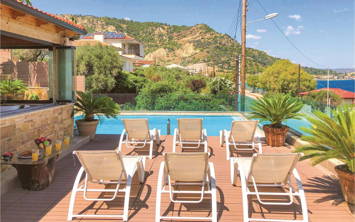 Egira House | 340 m² House ∙ 4 bedrooms ∙ 8 guests