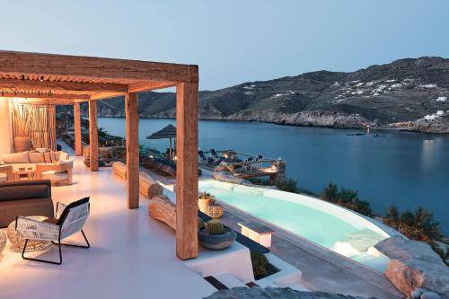 Ftelia Villa | 400 m² Villa ∙ 7 bedrooms ∙ 14 guests
