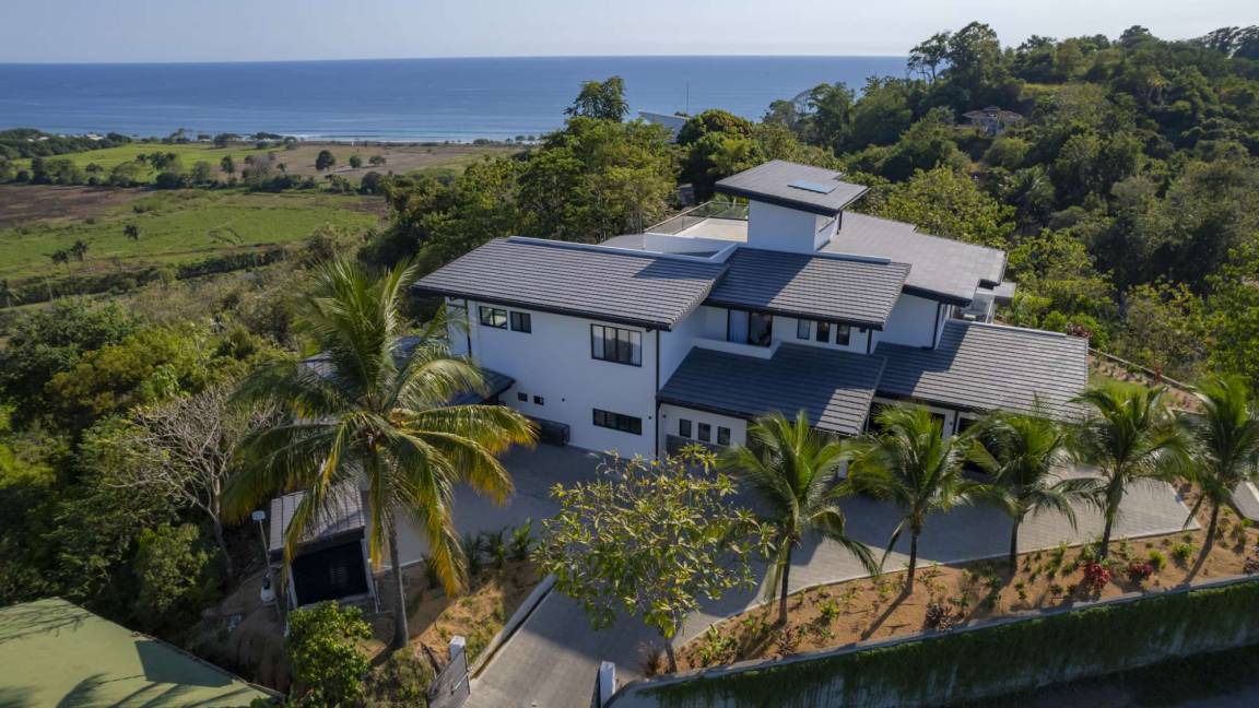 Playa Hermosa House | 500 m² House ∙ 6 bedrooms ∙ 12 guests