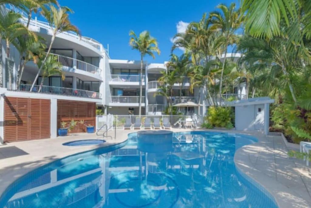 Noosaville Apartment | 54 Noosa Pacific Resort Garden Poolside