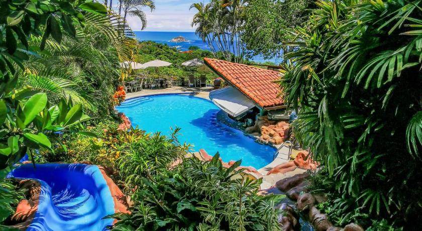 Manuel Antonio Resort | 56 m² Resort ∙ 6 guests