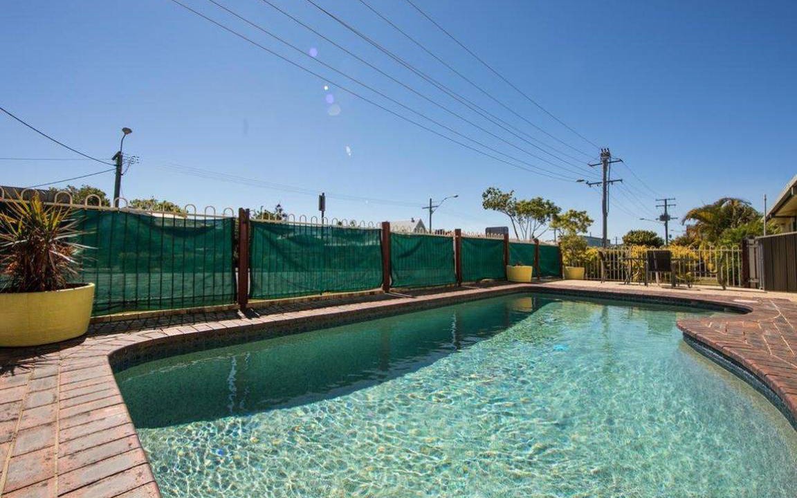 Caboolture Hotel | 60 m² Hotel ∙ 2 bedrooms ∙ 4 guests