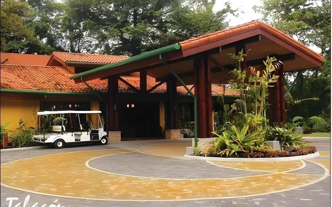 Arenal Hot Springs Resort | 70 m² Resort ∙ 127 guests
