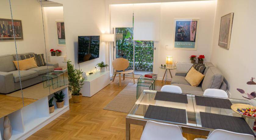 Kolonaki Apartment | 72 m² Apartment ∙ 2 bedrooms ∙ 4 guests