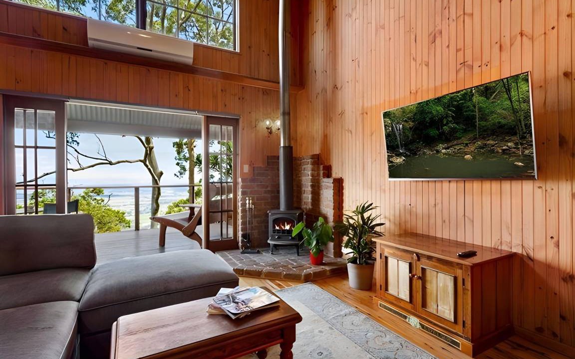 Mount Tamborine Ski Chalet | 75 m² Chalet ∙ 2 guests