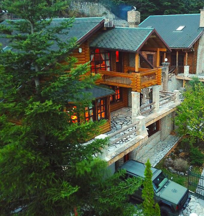 Eptalofos Ski Chalet | 7Hills Finnish Luxury Chalet by Ski Alure