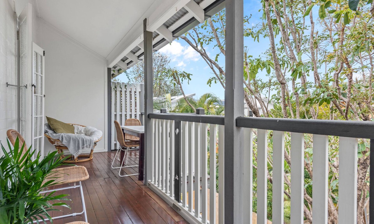 New Farm Apartment | Abracadabra! ~ 1Bed/1Bath/Balconies ~ New Farm