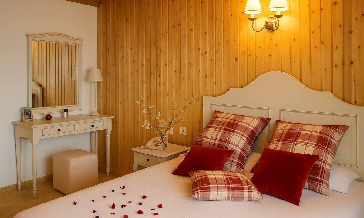 Tsivlos Apartment | Aithra Luxury Suites, Superior Lakeview Suite