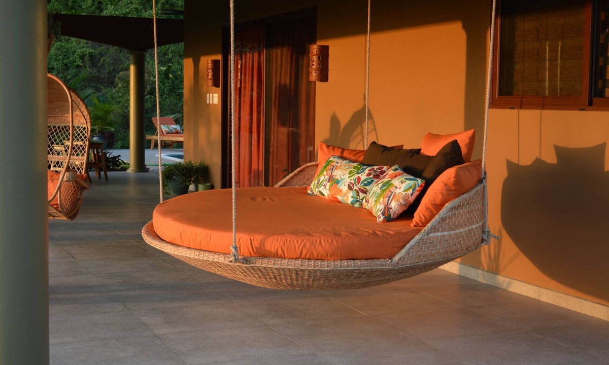 Ciudad Cortes House | American comfort/Costa Rican Flair! Luxury home in the jungle with ocean views!