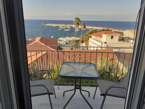 Koroni Apartment | ANGIRA - Koroni Apartments