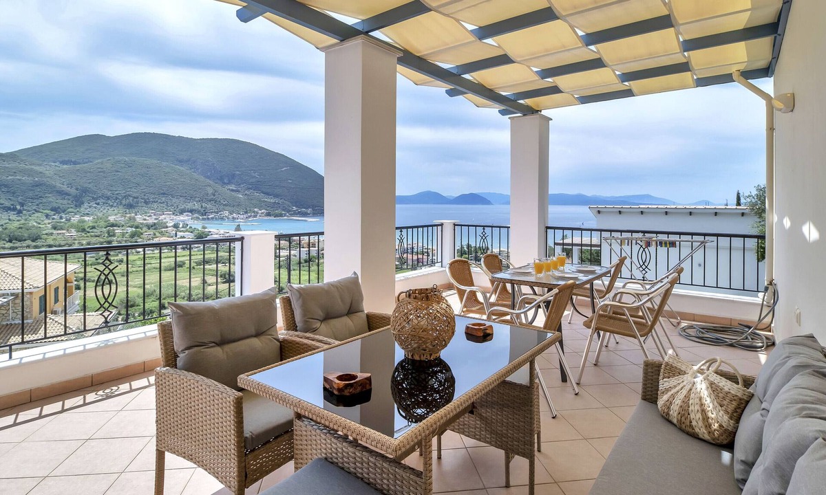 Pondi Apartment | Apartment 'Panorama 2' with Sea View, Wi-Fi and Air Conditioning