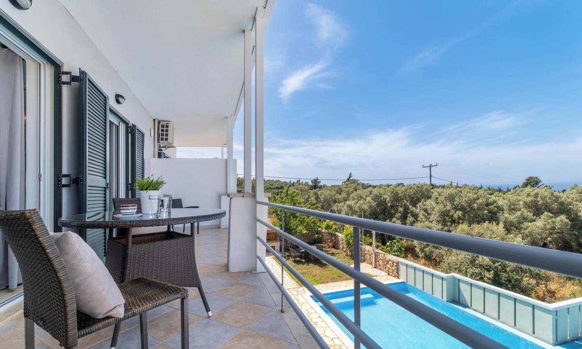 Tsoukaladhes Apartment | 'Apartment with Sea View B' with Pool, Garden, Terrace & Wi-Fi