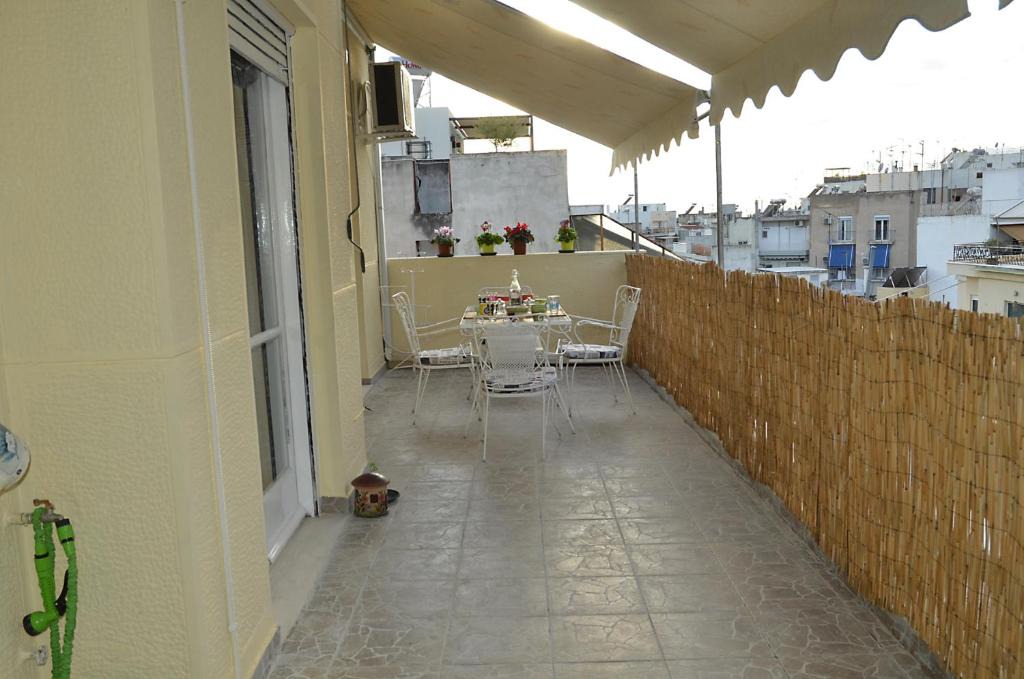 Koukaki Apartment | Aristea's Place