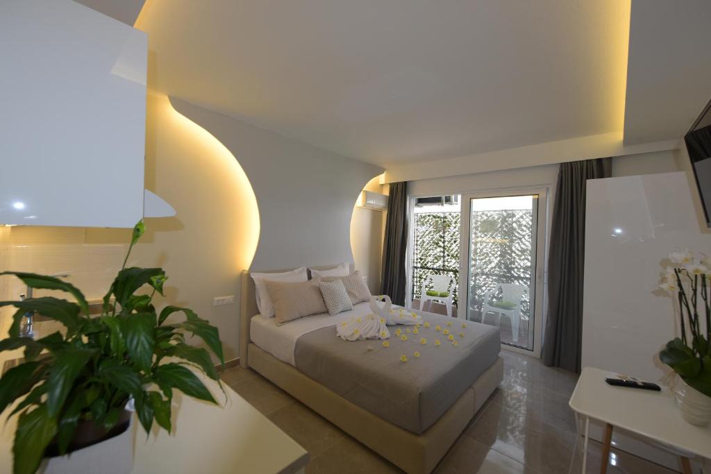 Rhodes Apartment | Astoria Studio IV, Rhodes City Center