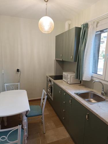 Agia Paraskevi Apartment | Athens Royal Suite