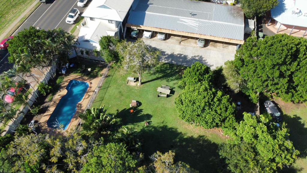 Bargara Hotel | Bargara Beach Motor Inn budget accommodation pet friendly on application