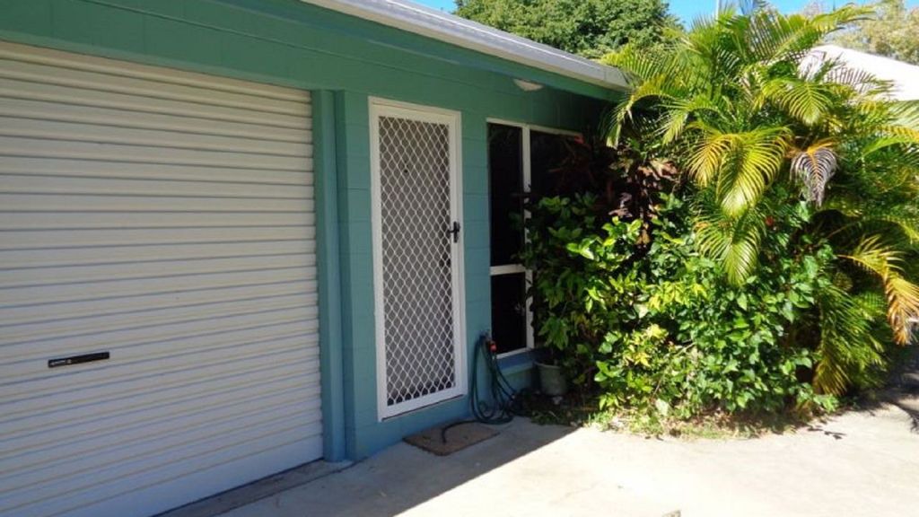 Arcadia Apartment | Beachcomber Unit 5 - Geoffrey Bay