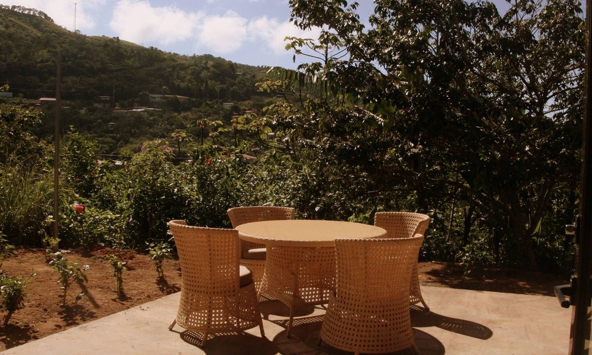 San Ramon Apartment | Beautiful Bella Vivace with Rolling Mountain and Bay of Nicoya Views