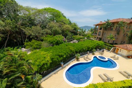 Herradura Apartment | Bella Vista 8B 3 bdrs pool view in Los Suenos
