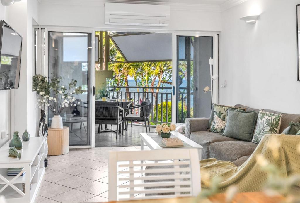 Trinity Beach Apartment | Belle Escapes Seashells on the Beach