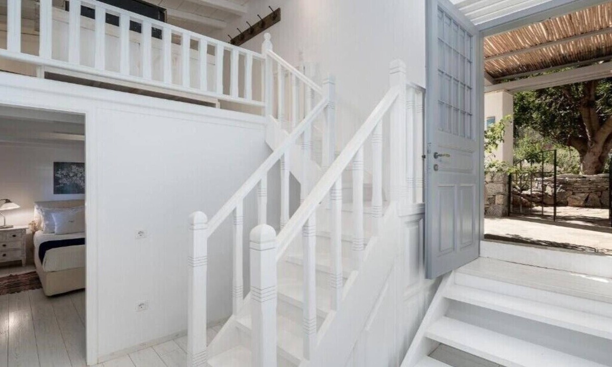 Hydra House | BH311 - C - Suite Hydra