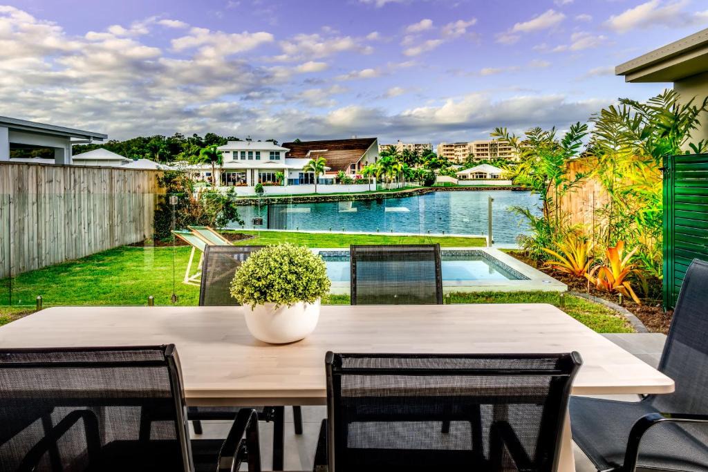 Trinity Beach Apartment | Blue Lagoon Villa A
