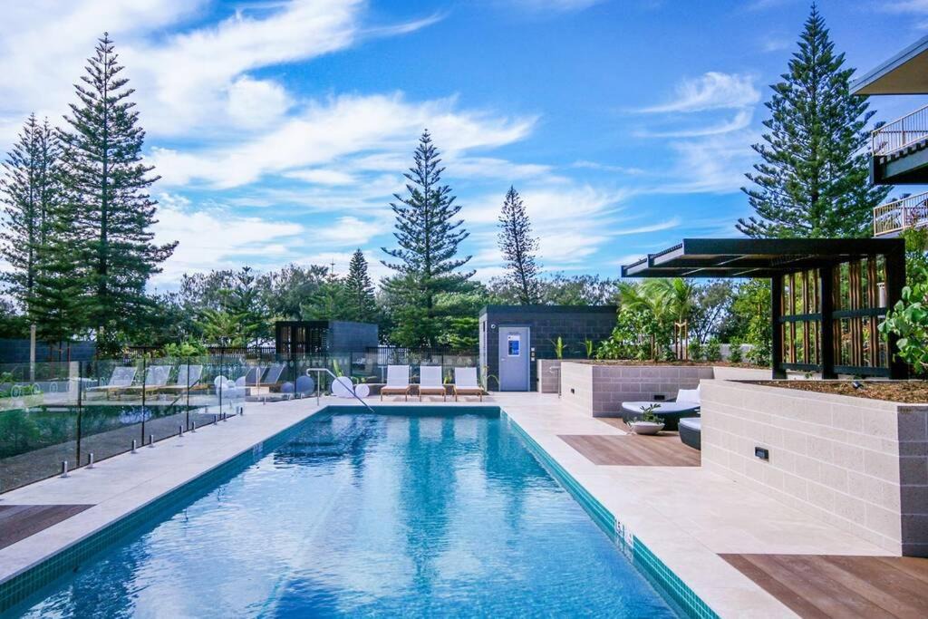 Burleigh Heads Apartment | Boardwalk Burleigh Luxury Three Bedroom Apartment