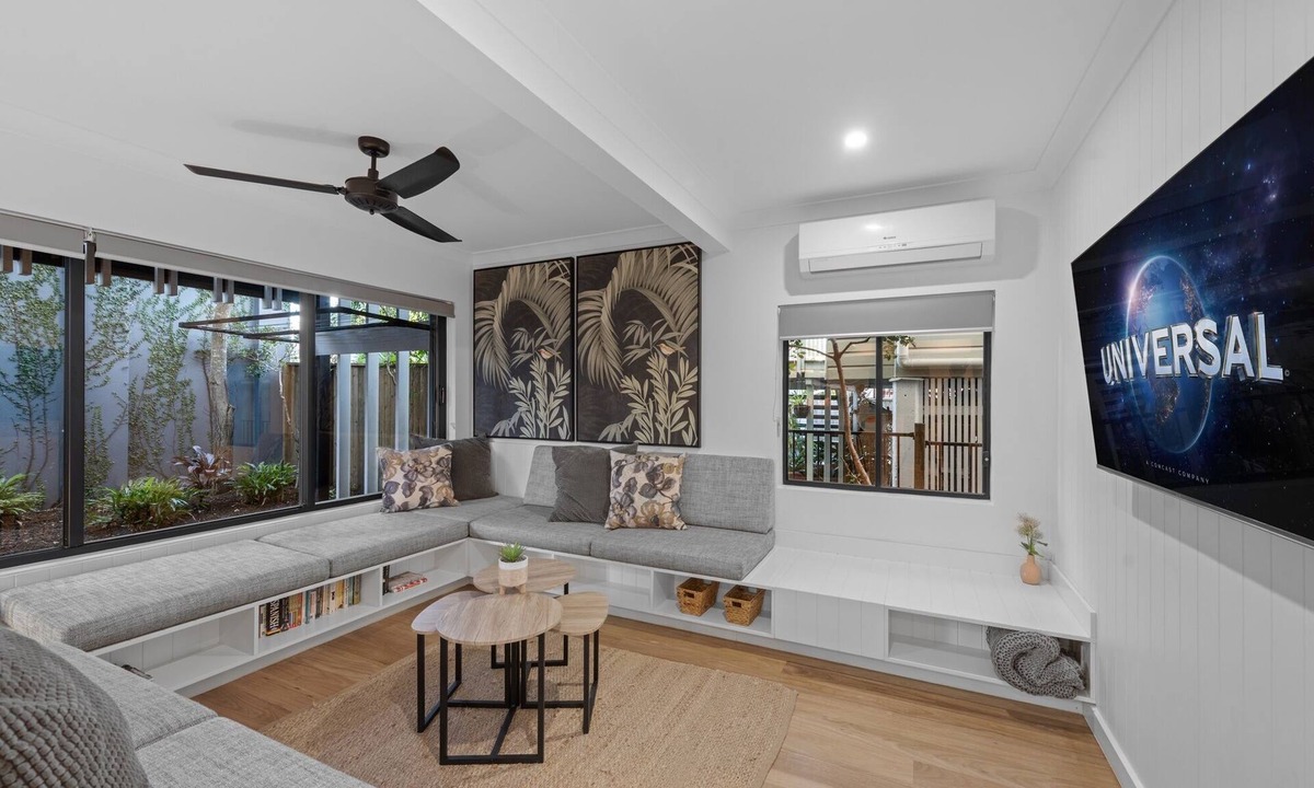 New Farm Apartment | Bright 2-Bed New Farm Apartment with Private Patio