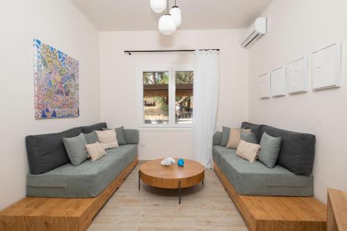 Pylos Apartment | Camara Luxury Apartments (Deluxe Apartment)