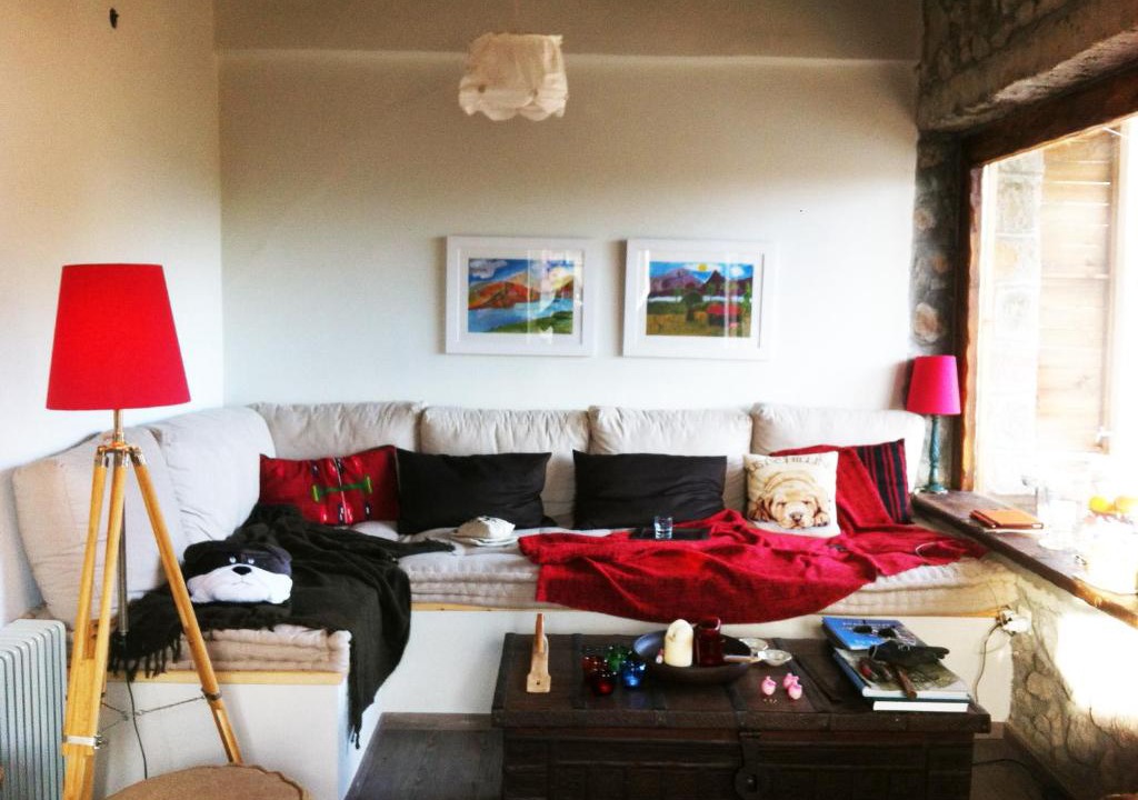 Kastriotissa House | Castro Village house