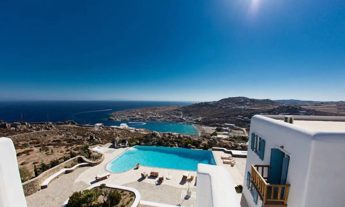 Paraga Villa | Chef included by Fantasia Villas: Paradiso 28 bdr