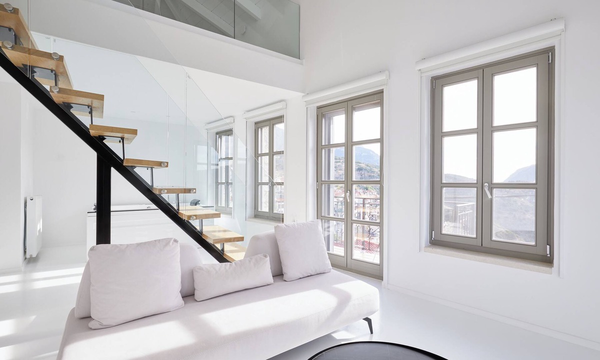 Arachova Hotel | Clock Tower