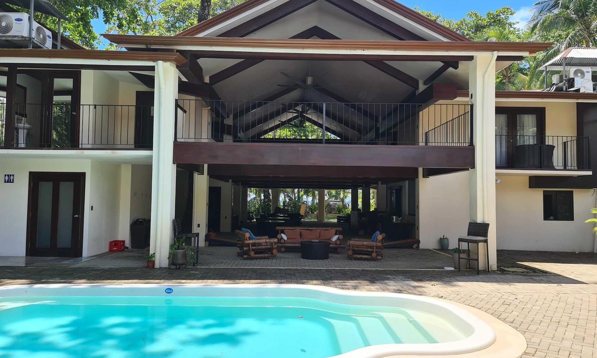 Dominical Hotel | Cloud Forest Bridge King Room at Hona Beach Hotel